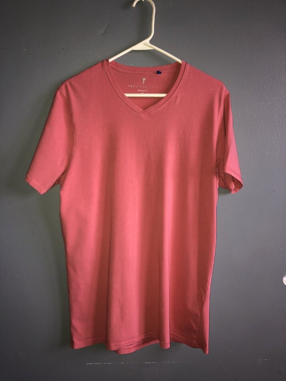 Men's V-Neck Classic Summer T Shirt Soft Peach Size MT